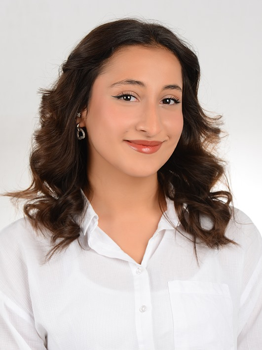 Esra Acar
